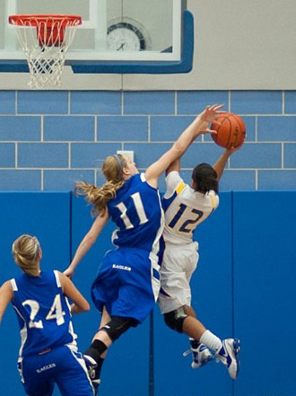 Barbers hill vs ozen-Shannon Ozen game 2010-crop