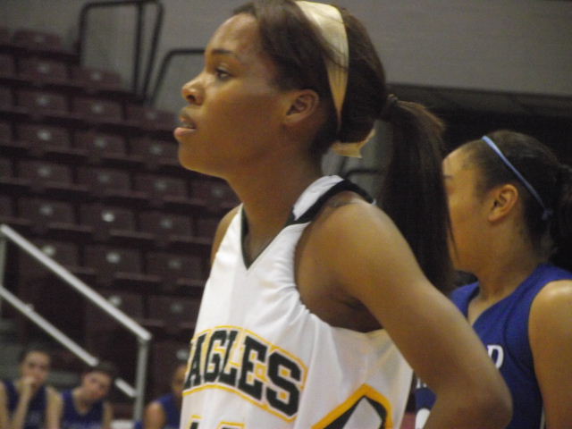 Cy Falls Robertson sweet 16 taylor